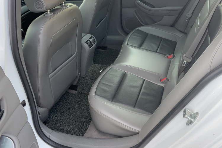 雪佛兰 迈锐宝 2014款 2.0L 自动豪华版中控内饰7001