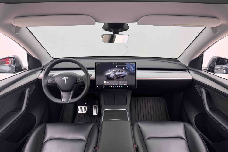 特斯拉 Model Y 2024款 后轮驱动版中控内饰7004