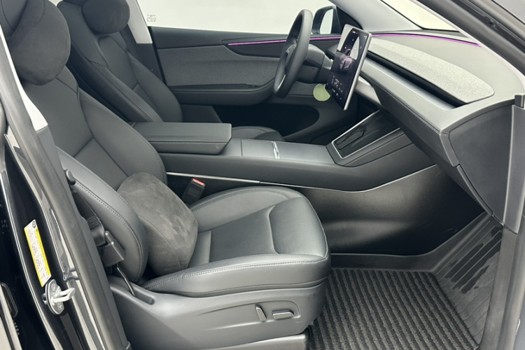 特斯拉 Model Y 2025款 后轮驱动版局部细节41