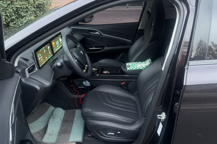 哪吒汽车 哪吒U 2021款 Pro 500 环球版局部细节19