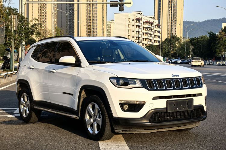 Jeep 指南者 2020款 220T 自动精英版车身外观6005