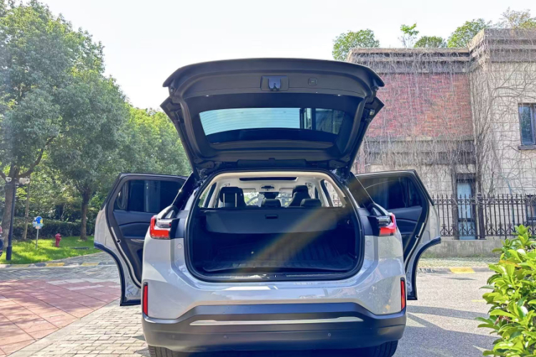 蔚来ES6 2019款 420KM 运动版局部细节23