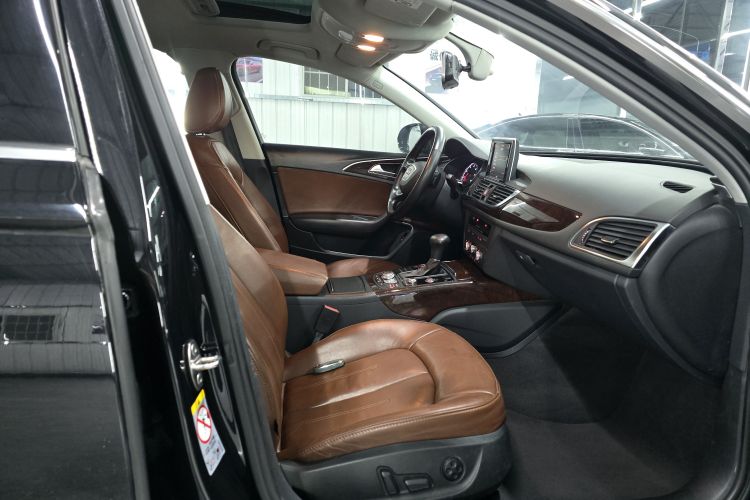 奥迪A6L 2014款 TFSI 标准型中控内饰7005