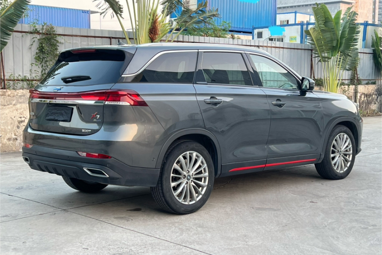 长安欧尚X7 PLUS 2022款 1.5T 蓝鲸版自动Geeker领航型车身外观6004