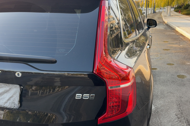 沃尔沃XC90 2023款 B5 智行豪华版 7座车身外观6005