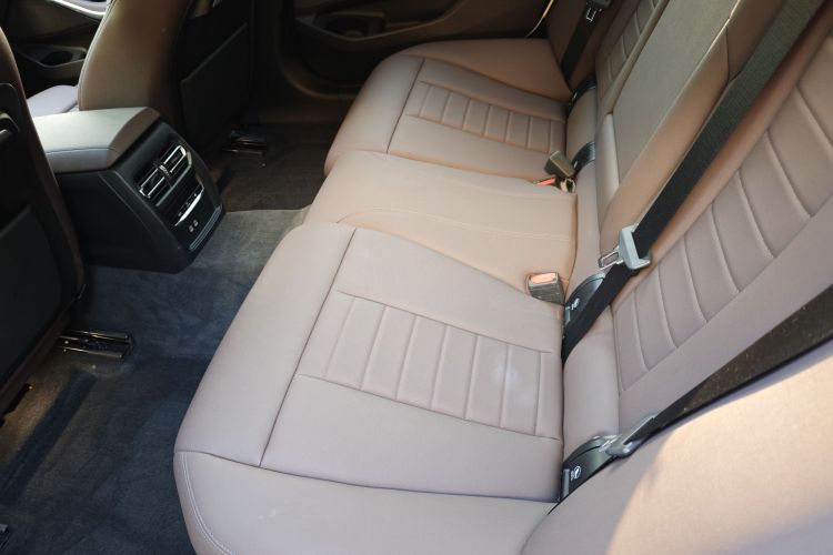 宝马3系 2021款 改款二 320Li M运动套装中控内饰7010