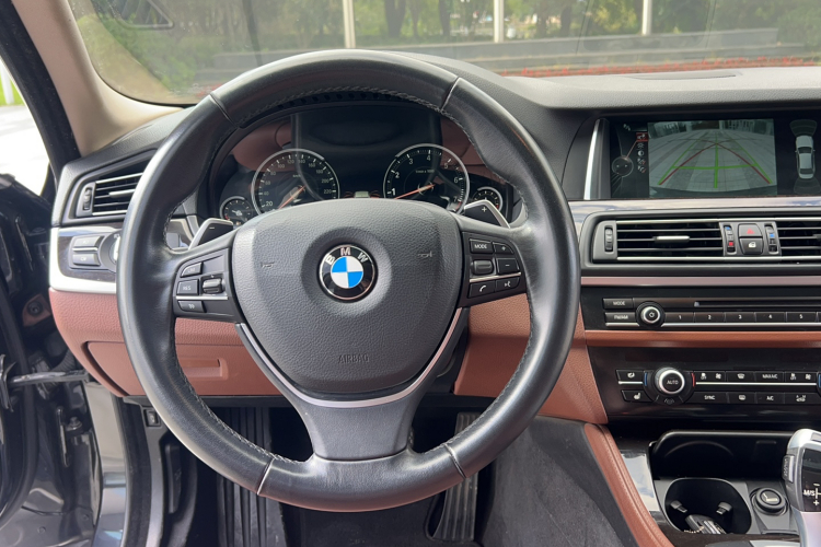 宝马5系 2014款 535Li 领先型局部细节13