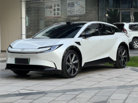 丰田bZ5 2025款 550 PRO智行版