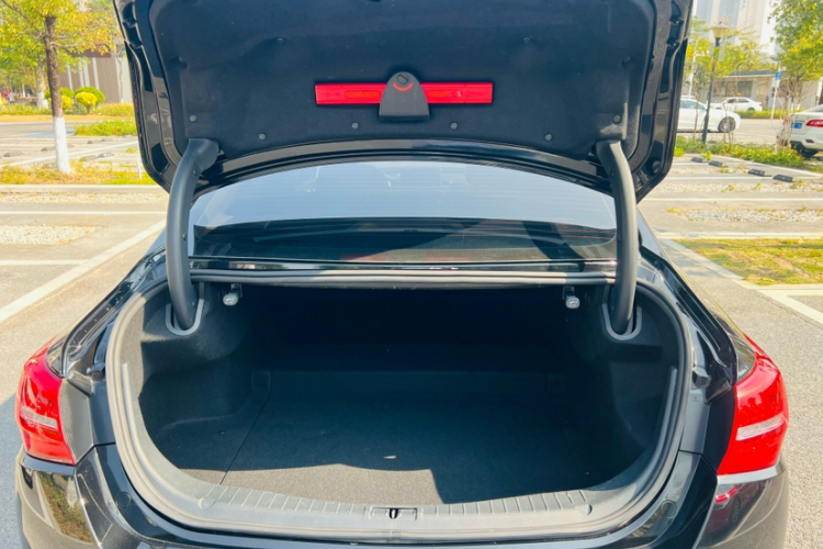 红旗H5 2020款 1.8T 自动智联旗韵版局部细节23