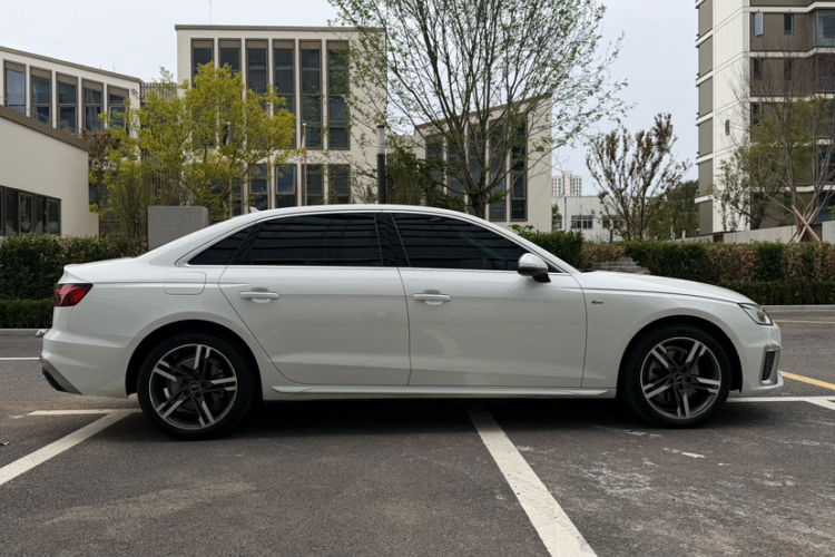 奥迪A4L 2022款 40 TFSI 时尚动感型车身外观6003