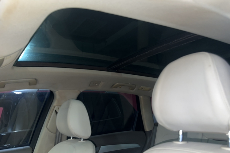 奥迪Q5 2011款 2.0TFSI 技术型局部细节22