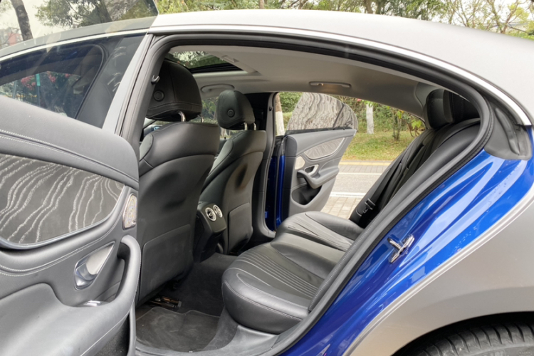 奔驰CLS 2023款 CLS 260中控内饰7002