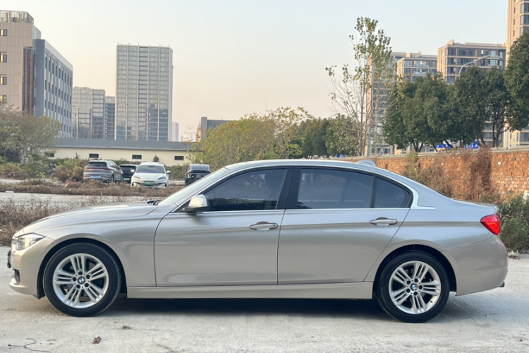 宝马3系 2016款 320Li 时尚型车身外观6005