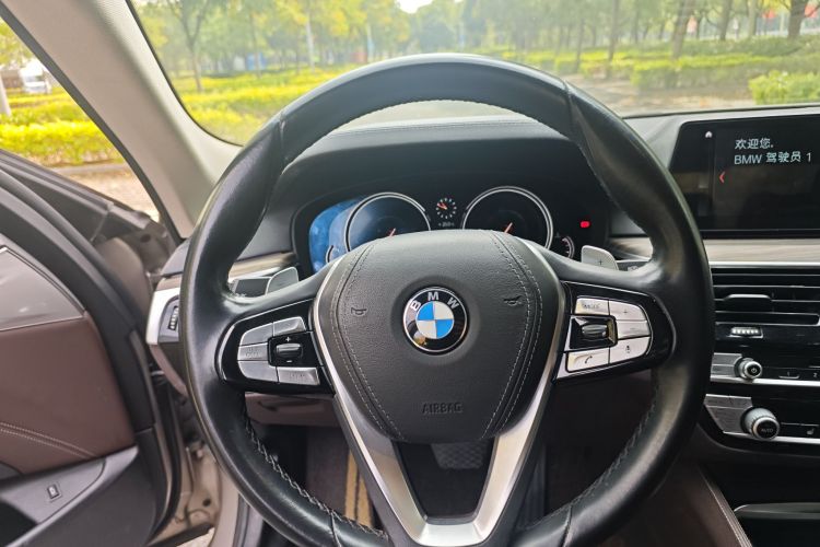 宝马5系 2018款 改款 530Li 领先型 豪华套装局部细节13