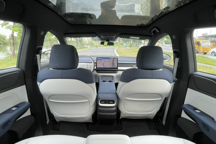 小鹏G6 2023款 700 四驱性能 Max中控内饰7003