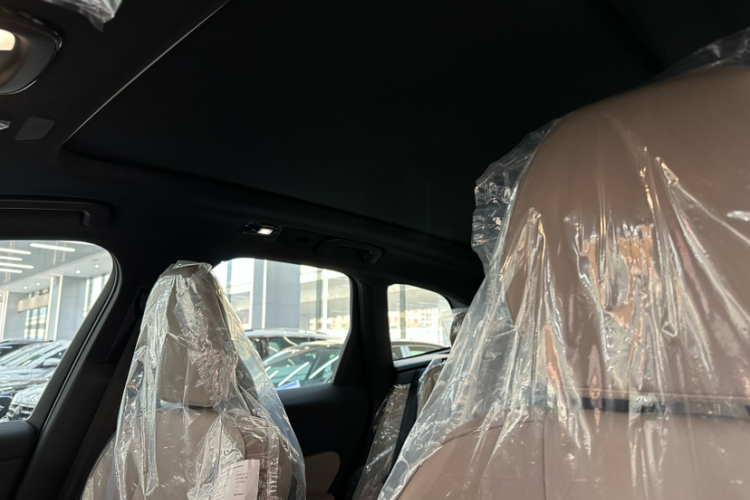 沃尔沃XC60 2026款 B5 四驱智逸豪华版中控内饰7009