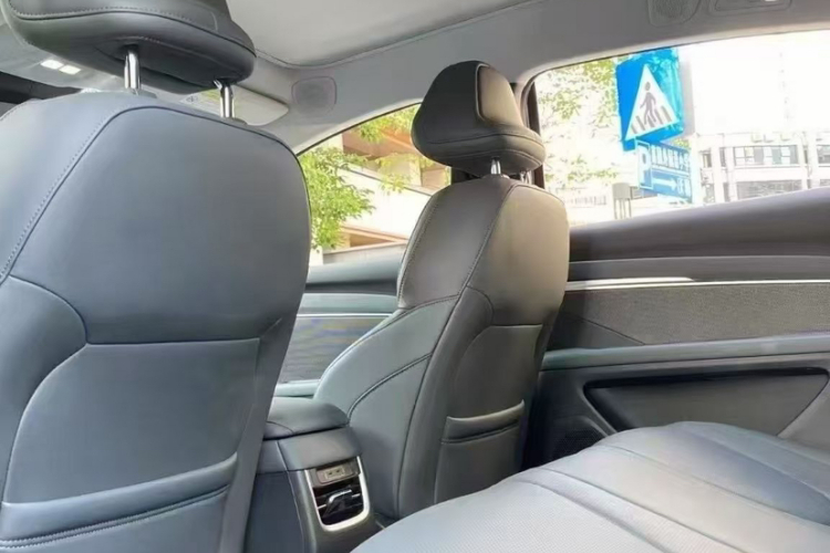 小鹏MONA M03 2025款 515 长续航 Plus中控内饰7005