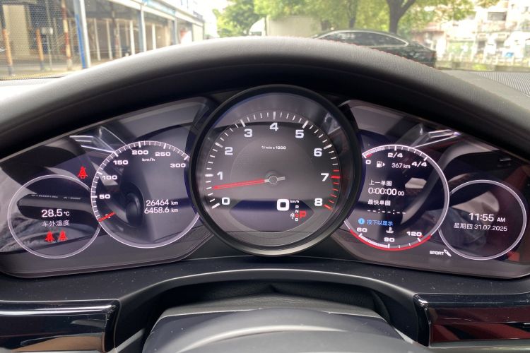 保时捷 2023款 Panamera 行政加长铂金版 2.9T中控内饰15