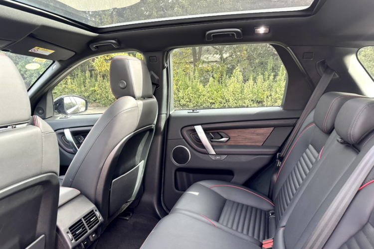 路虎 发现运动版 2020款 249PS R-Dynamic 性能科技版 5座中控内饰7006