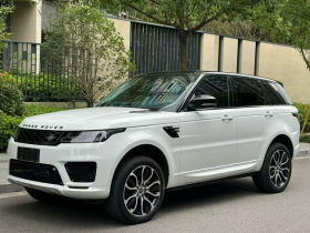 路虎 揽胜运动版 2022款 3.0 L6 耀黑版