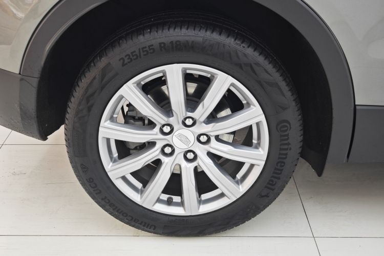 凯迪拉克XT4 2018款 28T 两驱领先型车身外观6007