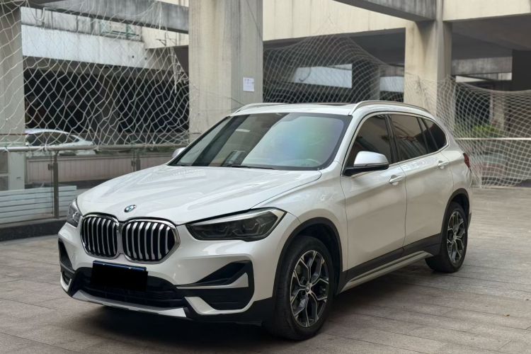 宝马X1 2021款 改款 sDrive20Li 尊享型车身外观6002