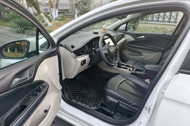 别克 威朗 2019款 三厢 15S 自动进取型中控内饰7002