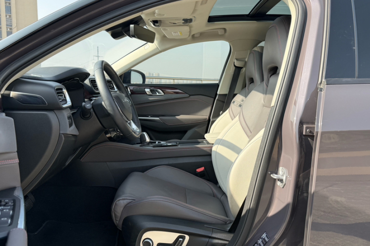 领克02 2019款 高能版 2.0T 自动两驱耀Pro版 国VI中控内饰7004