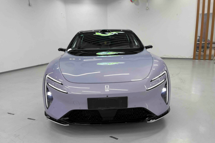 阿维塔06 2025款 Max增程版车身外观6006