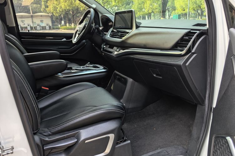 上汽大通MAXUS 大通G20 2021款 PLUS 2.0T 汽油自动豪华版中控内饰7004