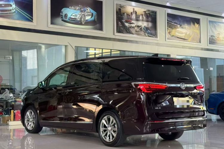 别克GL8 2022款 Avenir艾维亚 六座贤礼版车身外观6006