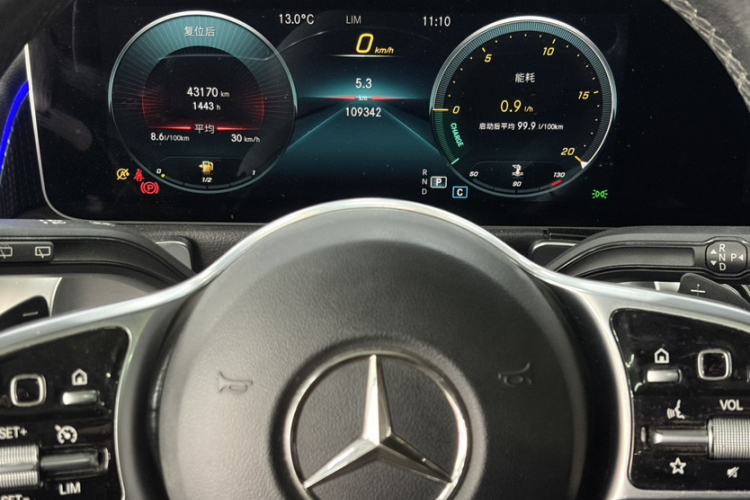 奔驰GLB 2020款 GLB 180 时尚型中控内饰15