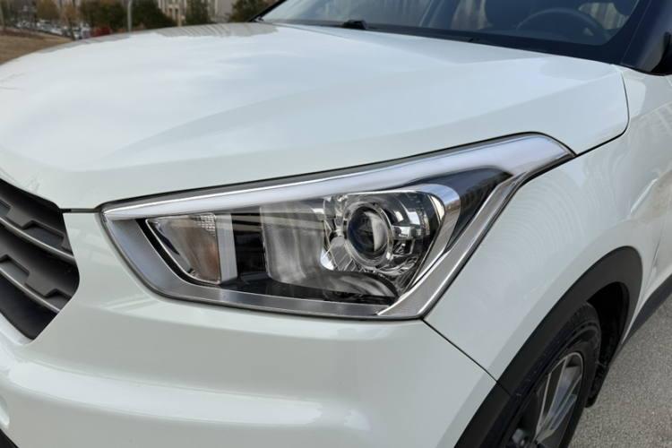 北京现代ix25 2016款 1.6T 双离合两驱智能型GLS车身外观6006