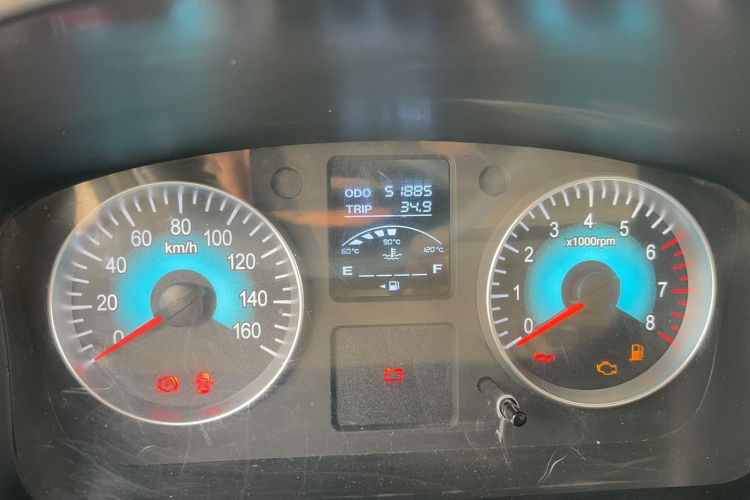 金杯 金海狮 2021款 1.5L 客车旅行狮中央空调版 9座中控内饰15