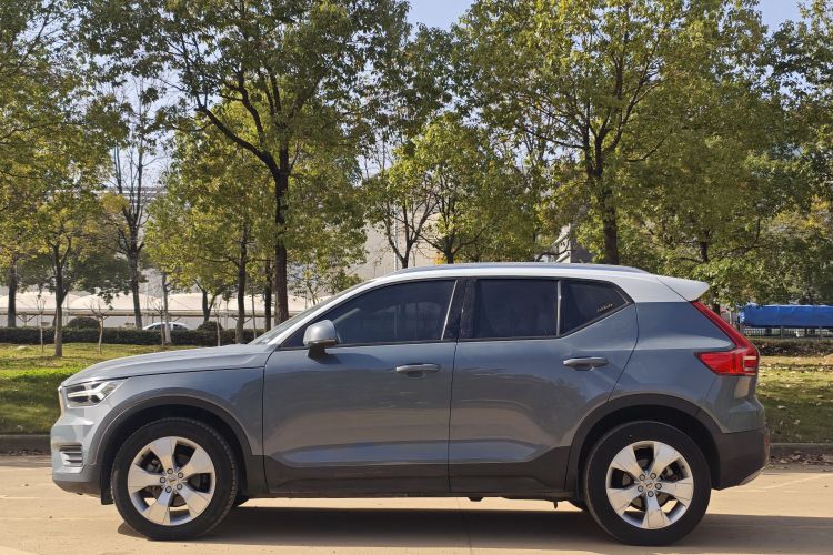 沃尔沃XC40 2020款 T3 智行时尚版车身外观6006