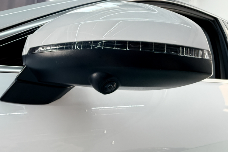 奥迪A4L 2023款 40 TFSI 时尚动感型局部细节9008