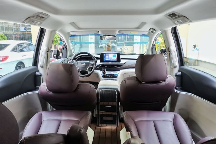 别克GL8 2021款 陆上公务舱 652T 舒适型中控内饰7003