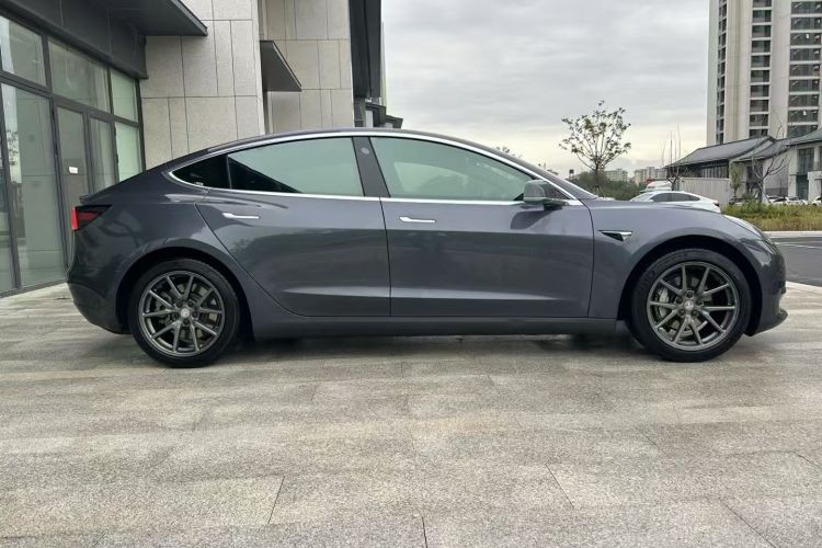 特斯拉 Model 3 2020款 改款 标准续航后驱升级版车身外观6003