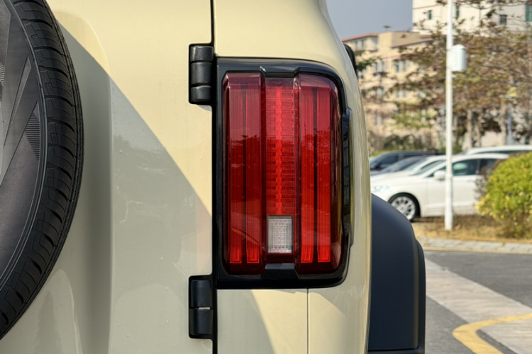 坦克300新能源 2024款 Hi4-T车身外观6002