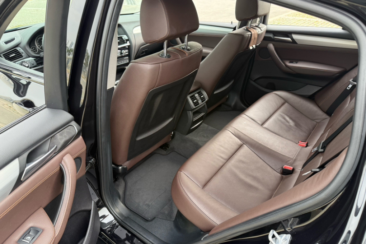 宝马X4 2016款 xDrive20i M运动型中控内饰7002