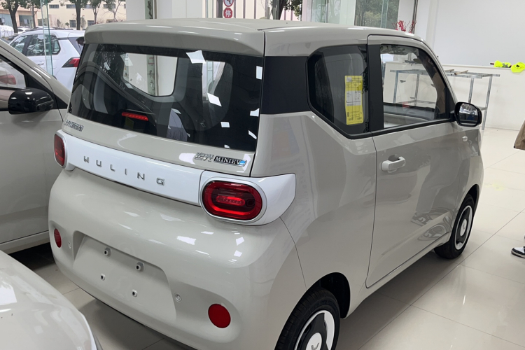 五菱汽车 宏光MINIEV 2024款 第三代 215km 青春版车身外观6003