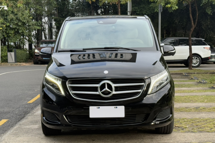 奔驰V级 2016款 V 260 领航版车身外观6004