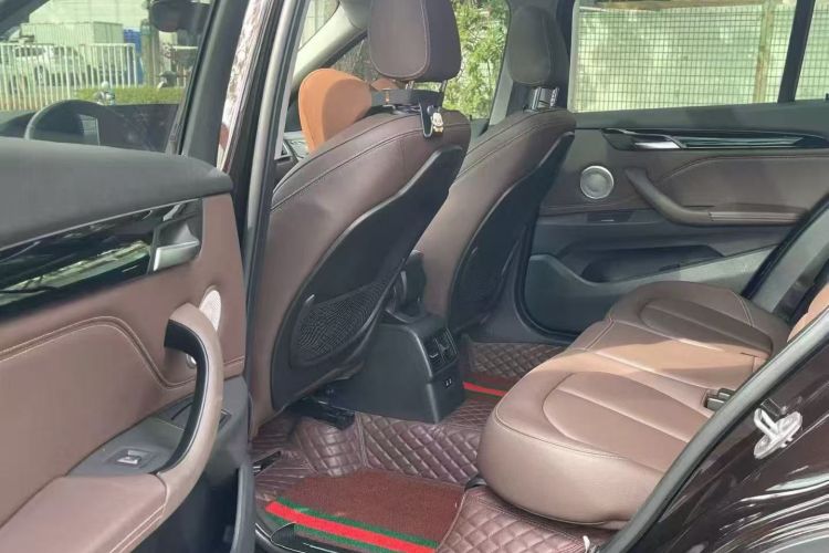 宝马X1 2021款 sDrive20Li 尊享型中控内饰7003