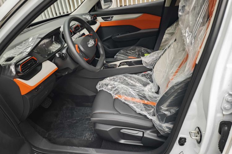 东风风神 奕炫 2025款 1.5L 荣耀版中控内饰7002