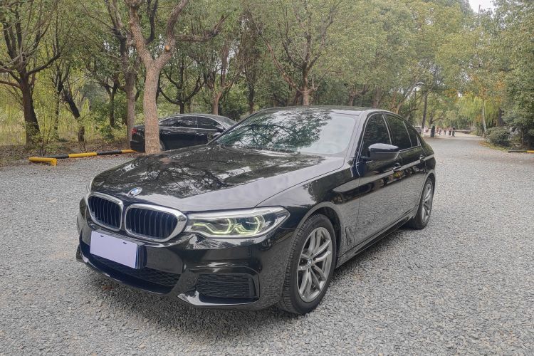 宝马5系(进口) 2020款 525i M运动套装车身外观1
