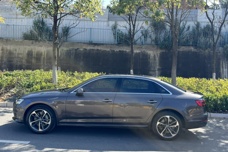 奥迪A4L 2017款 45 TFSI quattro 风尚型车身外观6001