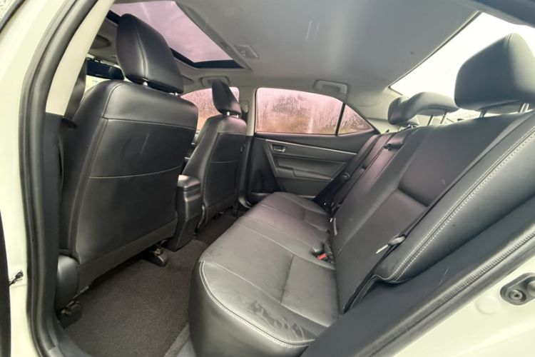 丰田 雷凌 2016款 1.6G-L CVT领先版中控内饰7003