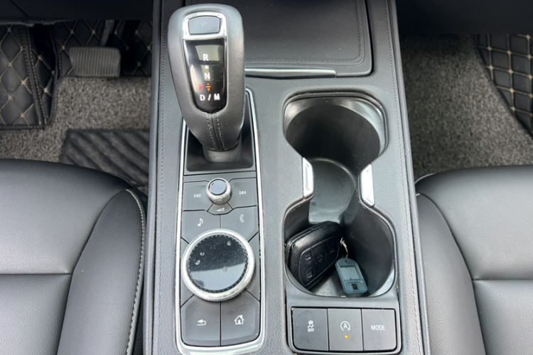 凯迪拉克XT4 2018款 28T 两驱豪华型局部细节18