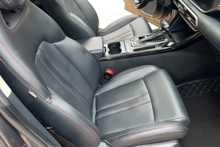 广汽传祺 传祺GS4 2021款 270T 自动科技纵享版局部细节41