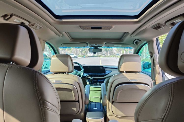 别克GL8 2020款 ES陆尊 653T 豪华型中控内饰7008